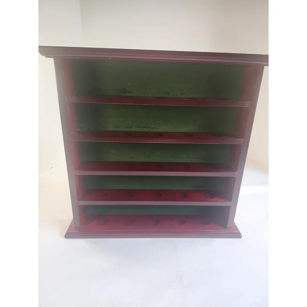 Golf Ball Display Case Wall or Stand Alone Green Felt Back Holds 25 Balls